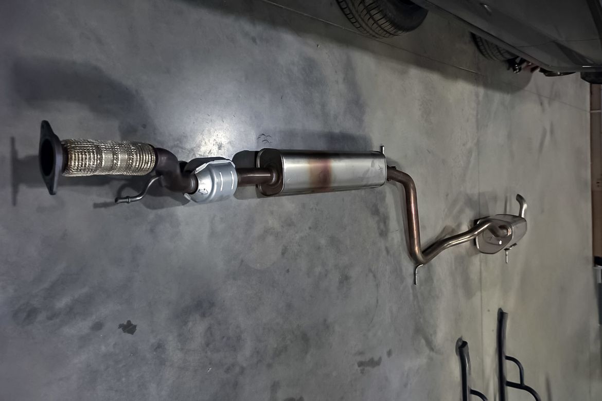 Мы разобрали Lada Iskra: из чего и как сделан потенциальный вазовский бестселлер?