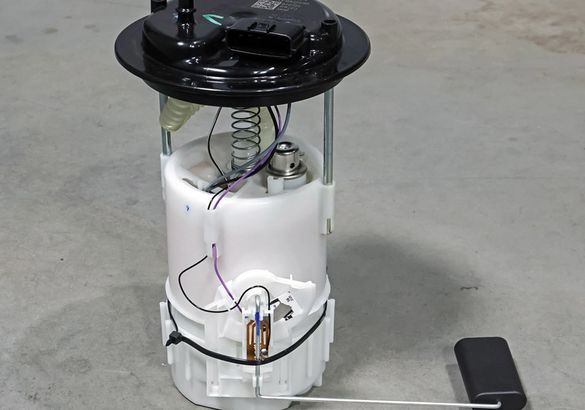 Мы разобрали Lada Iskra: из чего и как сделан потенциальный вазовский бестселлер?