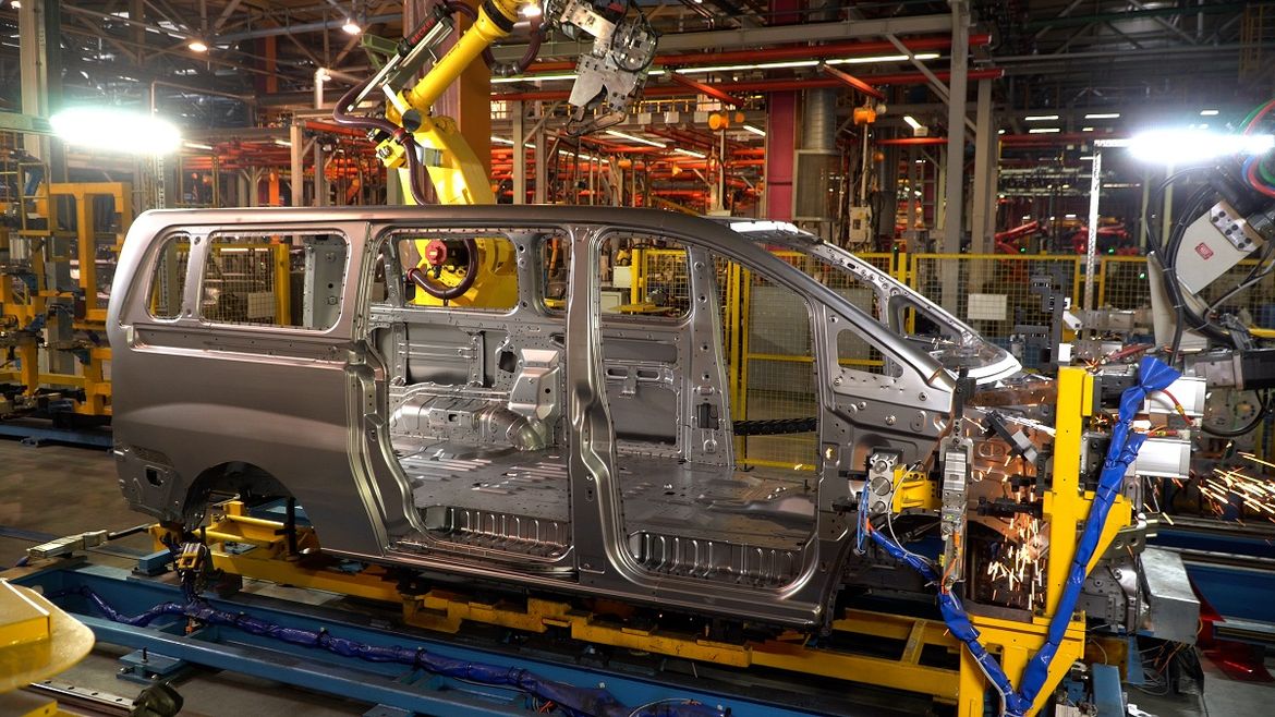 Sollers SF1 встал на конвейер