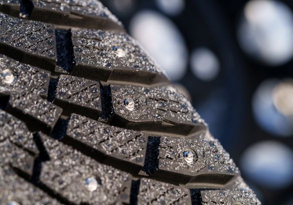 Nokian разработал серийную шину с выдвижными шипами