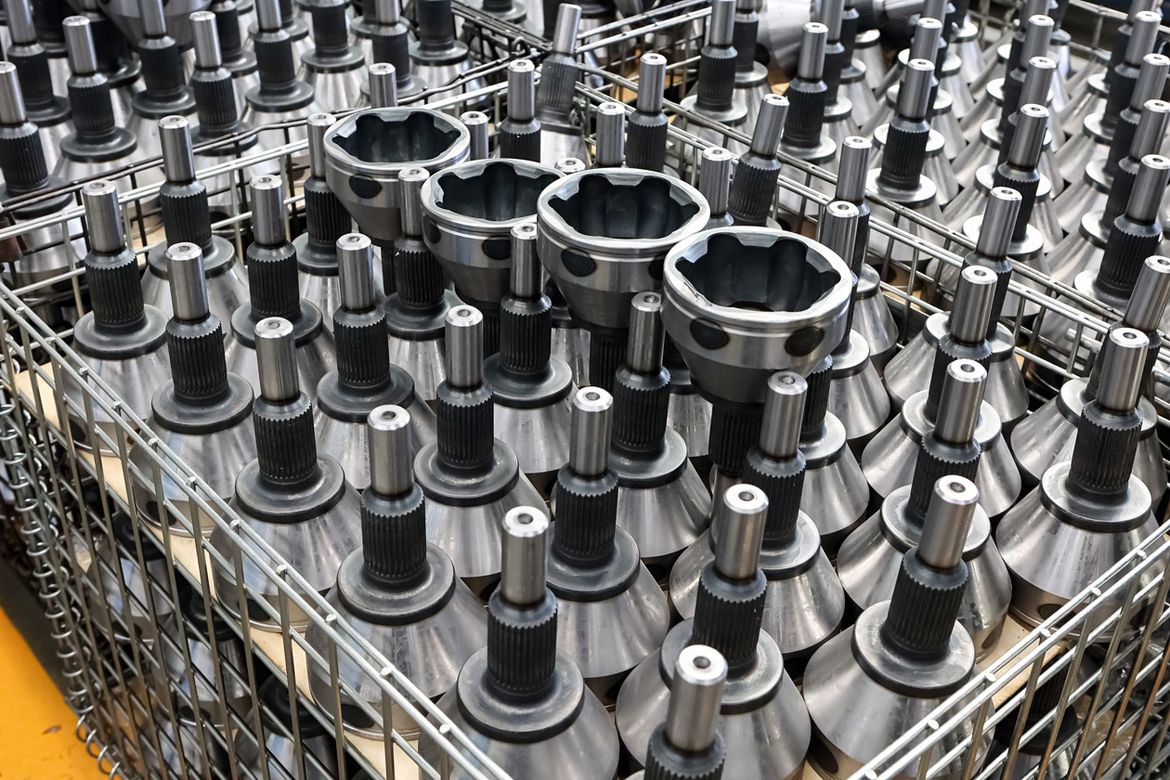 Как делают ступицы и ШРУСы. Изучаем завод GSP в Китае