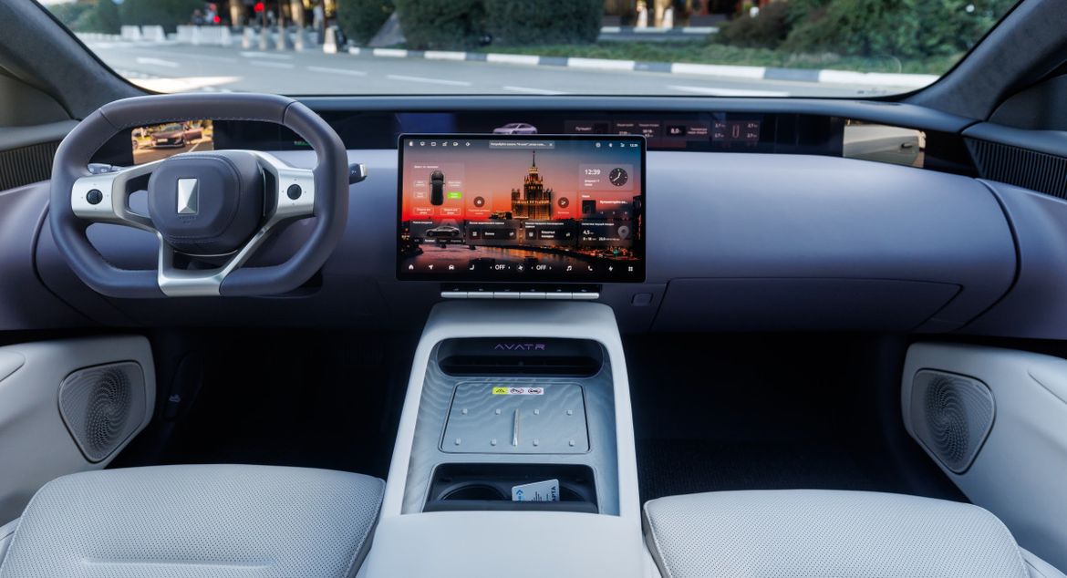 Тест-драйв Avatr 12: в пиру и на миру