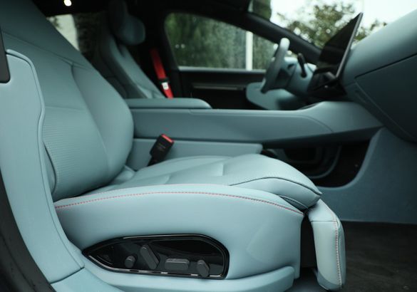 Тест-драйв Avatr 12: в пиру и на миру