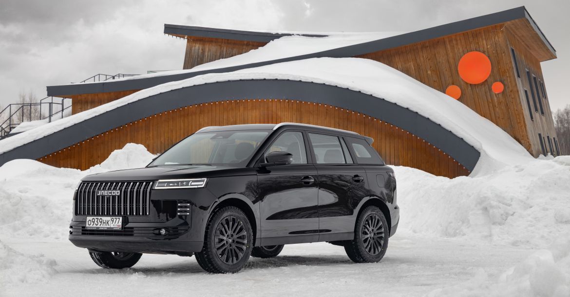 Тест-драйв Jaecoo J6: кроссовер в строгом костюме