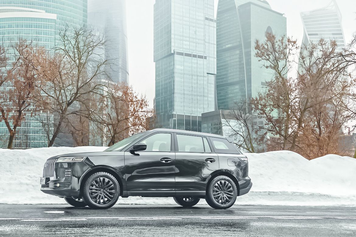 Тест-драйв Jaecoo J6: кроссовер в строгом костюме