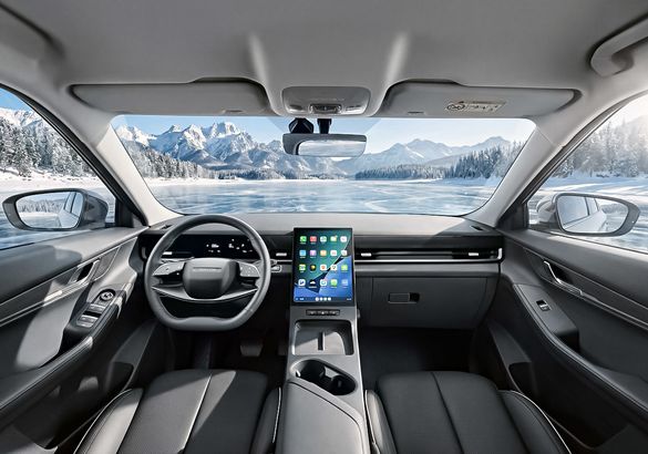 Тест-драйв Jaecoo J6: кроссовер в строгом костюме