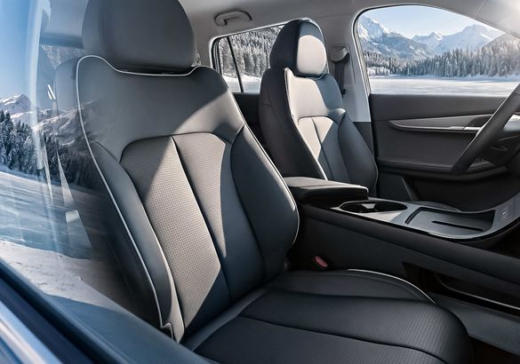 Тест-драйв Jaecoo J6: кроссовер в строгом костюме