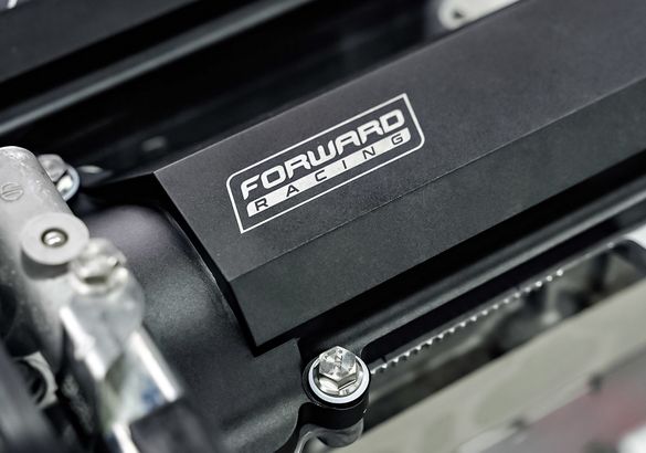 В гостях у Гочи: как команда Takayama Forward Auto готовит автомобили к соревнованиям по дрифту