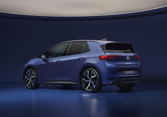 Что выбрал Нео: «Фольксваген» показал синего преемника модели ID.3