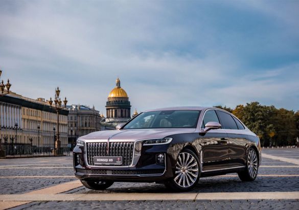 Hongqi представит на ПМЭФ седан Guoya