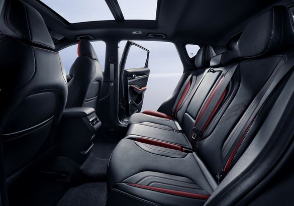 В России начались продажи нового Geely Coolray