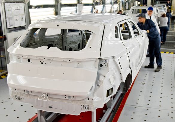 АвтоВАЗ проверил краску на новой «Ладе Азимут»
