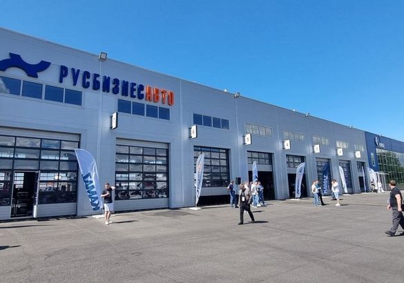 КАМАЗ открыл в Петербурге новый дилерский центр