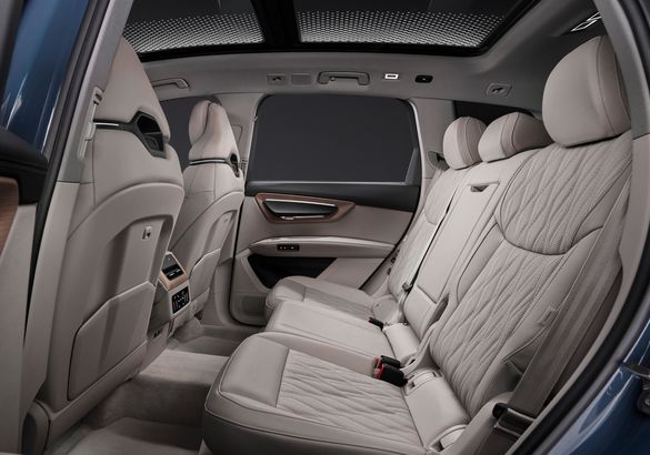 Audi представил кроссовер Q7 третьего поколения