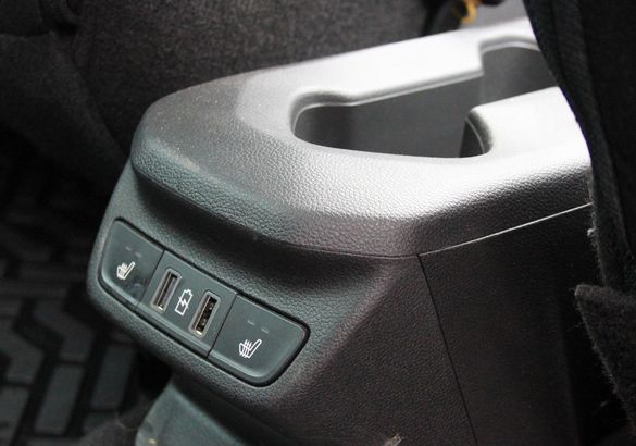 Тест-драйв Lada Iskra SW Cross и подержанного MG 5: что лучше за одни и те же деньги?