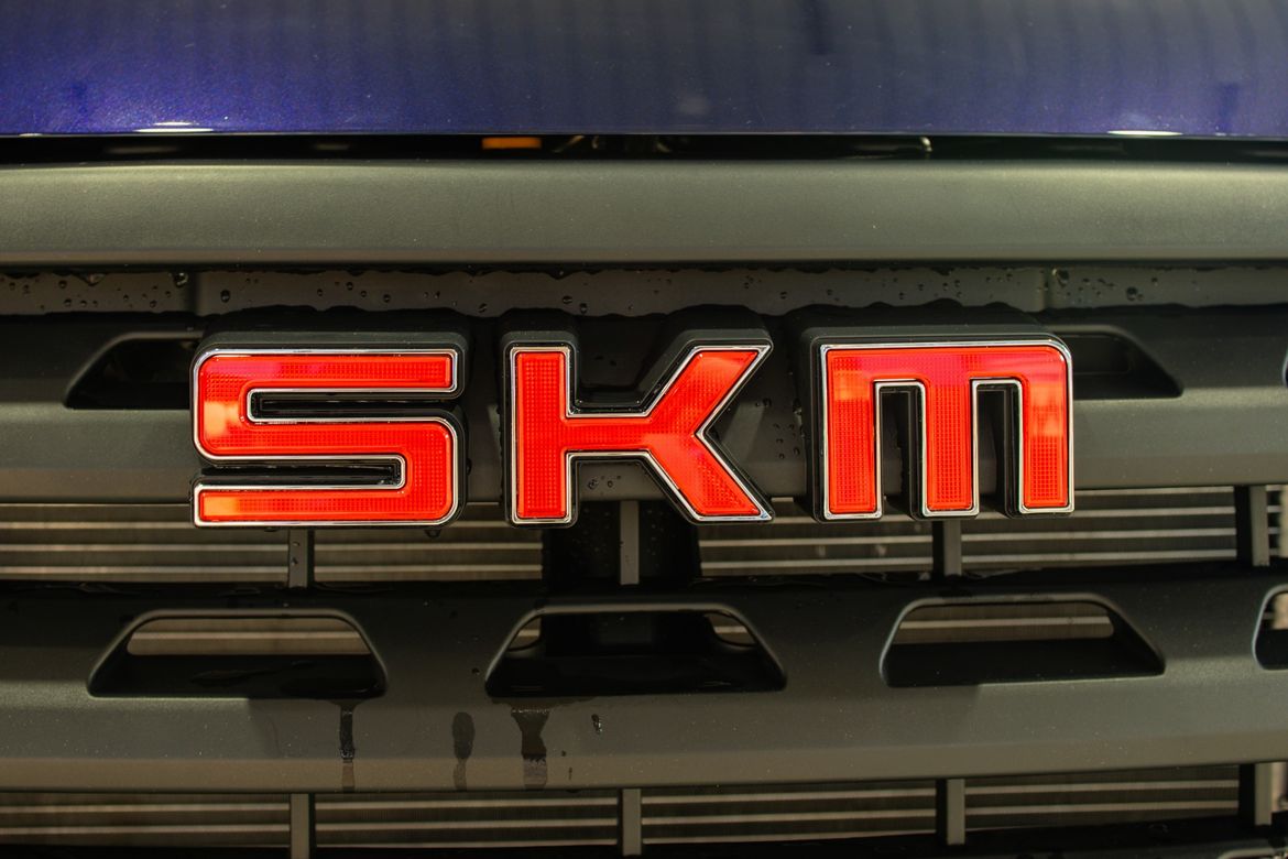 Знакомимся с SKM M7 от «АвтоВАЗа»: чем удивили «отечественные» минивэн и фургон