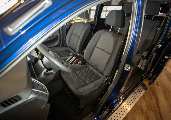 Знакомимся с SKM M7 от «АвтоВАЗа»: чем удивили «отечественные» минивэн и фургон