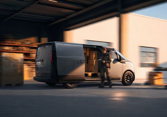 Renault представила электрический фургон Trafic Van E-Tech