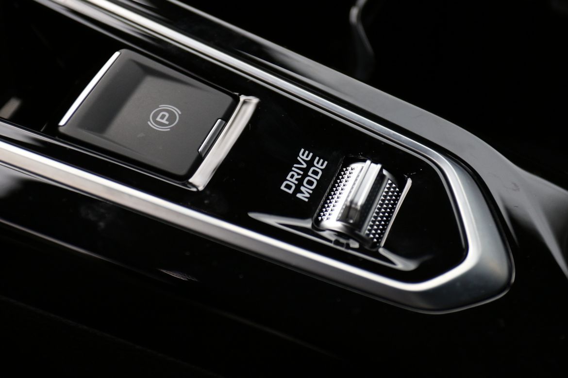 Тест-драйв Geely Coolray 2026: уйти, чтобы вернуться