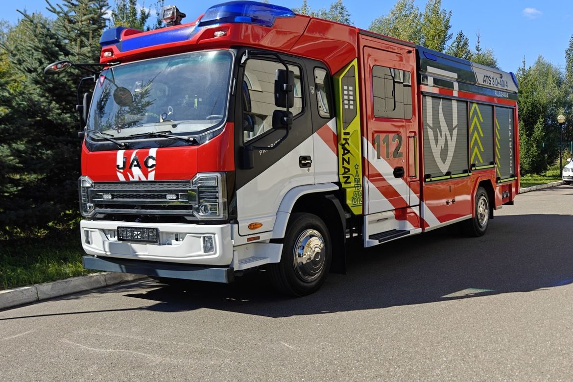 JAC показала первый спасательный комплекс для нефтеразливов