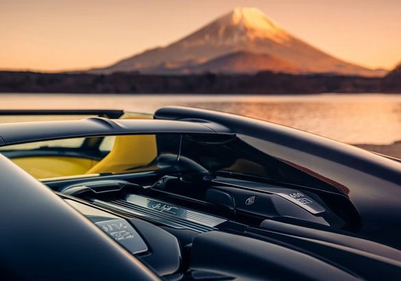 В РФ зарегистрирован легендарный Bugatti W16 Mistral