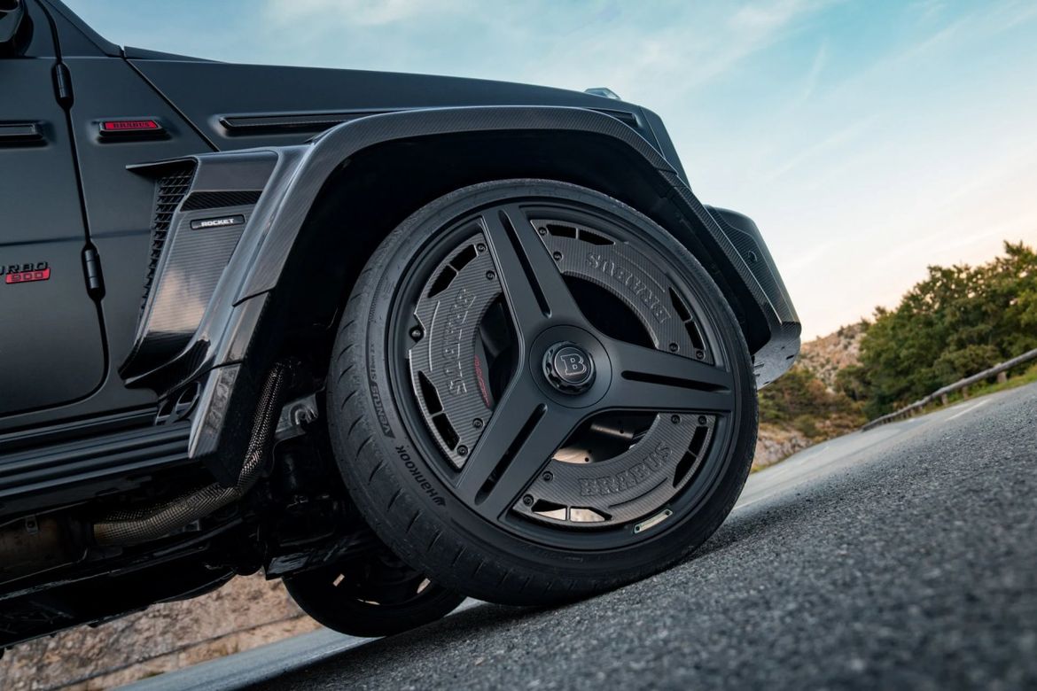 Brabus превратил G63 в кабриолет мощностью 900 сил