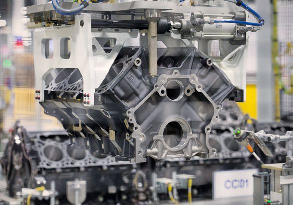 GM выложил фото и характеристики новой дизельной «восьмерки»