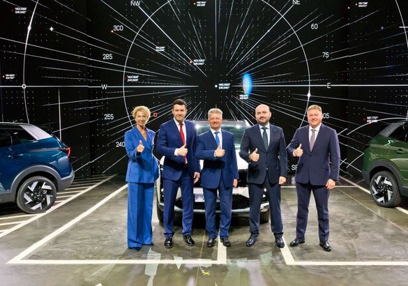 АвтоВАЗ начал выпуск кроссовера LADA Azimut