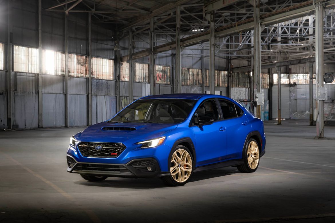 Subaru показала юбилейные WRX GD25 и BRZ ZC15