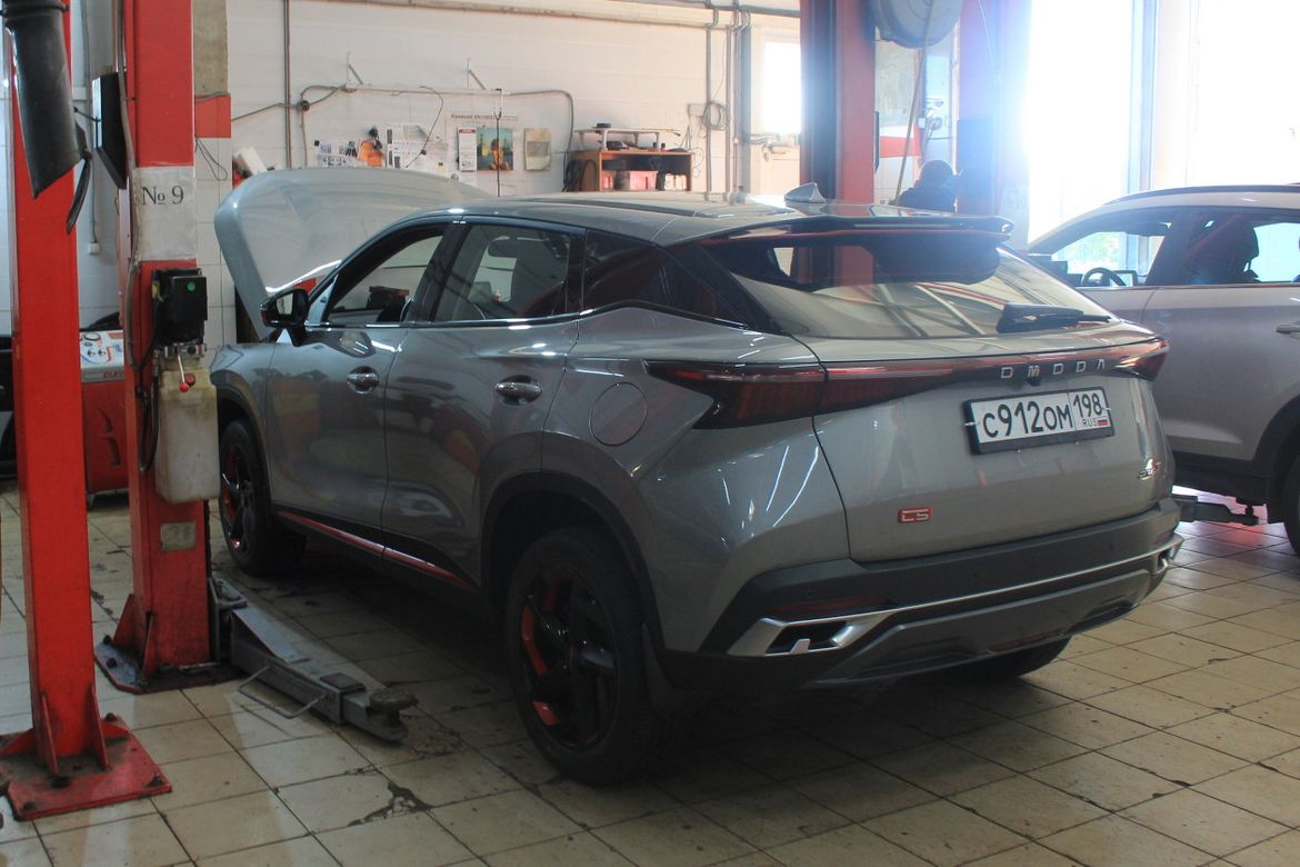 Можно ли покупать подержанную Omoda C5? Все проблемы стильного кроссовера из Китая