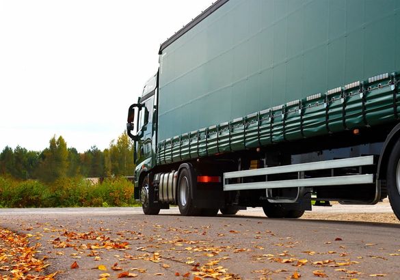«Тонар» поставил R Group 30 полуприцепов