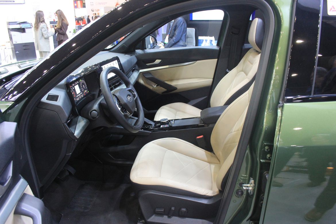 Садимся за руль Lada Azimut: первое знакомство