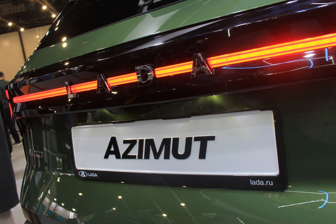 Садимся за руль Lada Azimut: первое знакомство