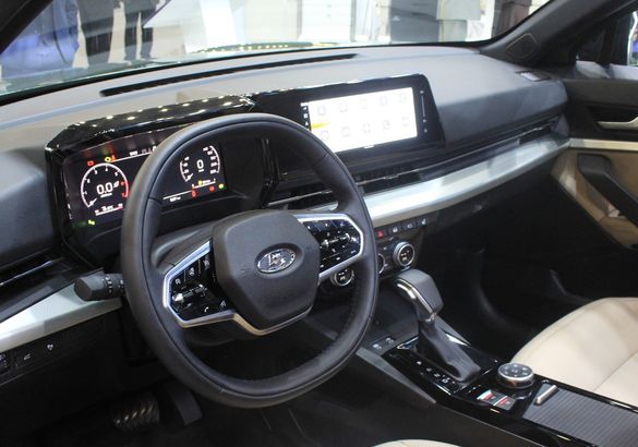 Садимся за руль Lada Azimut: первое знакомство