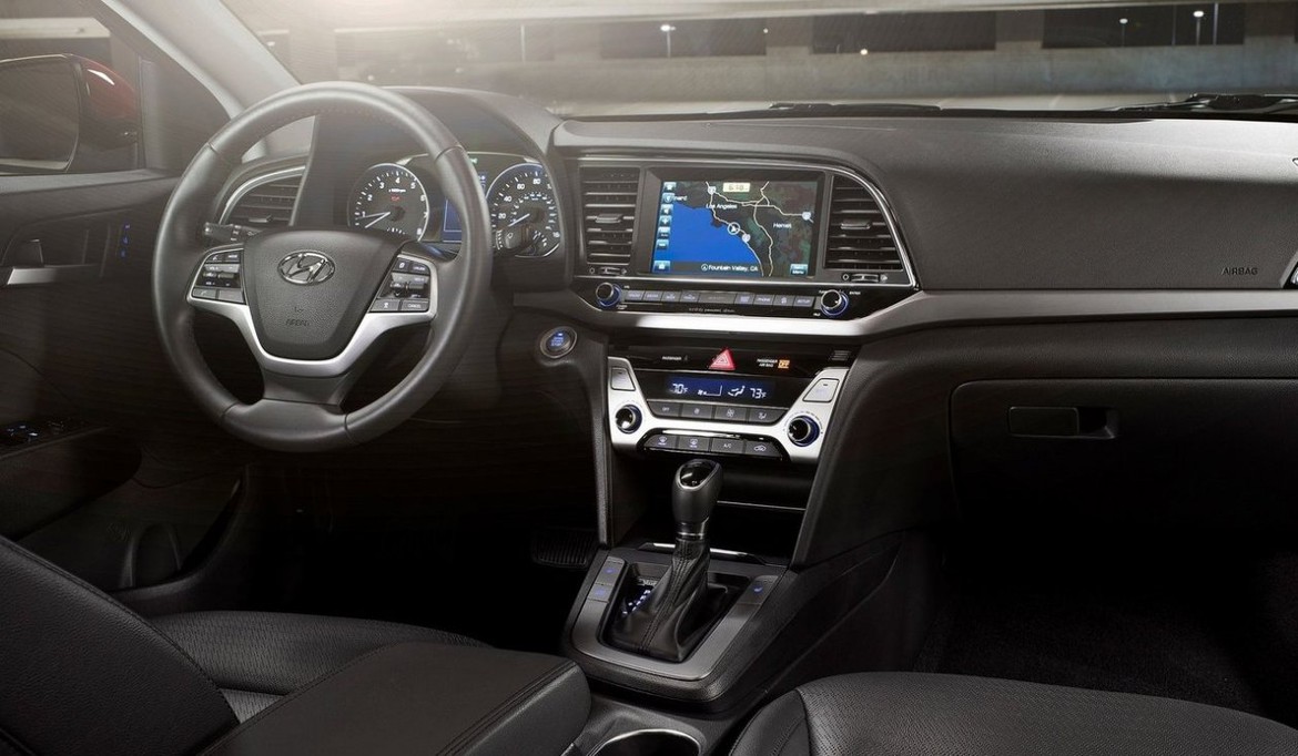 Лос-Анджелес 2015: Hyundai представил новую Elantra