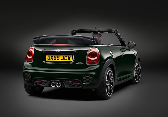 Mini John Cooper Works стал кабриолетом