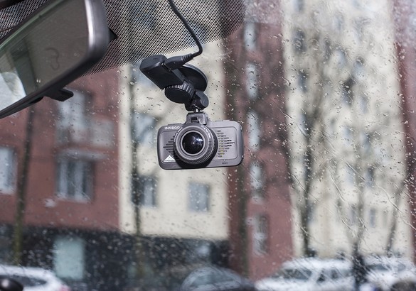 Тест видеорегистраторов Inspector Bora, Intego Kite и Prestige AV-710