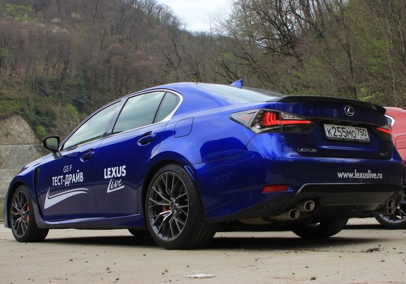 Тест-драйв Lexus RX350, LX450d, GS F и RC F: правило четырех L