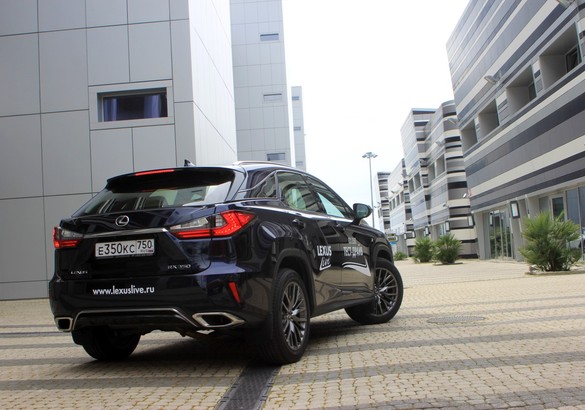 Тест-драйв Lexus RX350, LX450d, GS F и RC F: правило четырех L