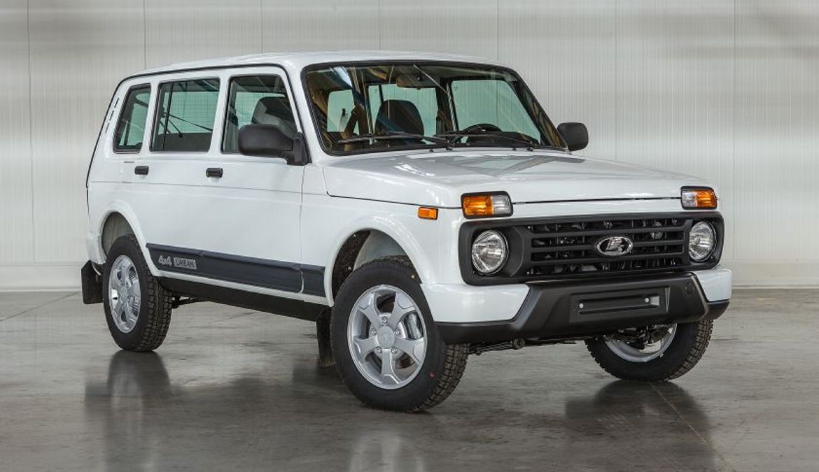 Пятидверная Lada 4x4 Urban и 87-сильный Largus поступят в продажу к лету