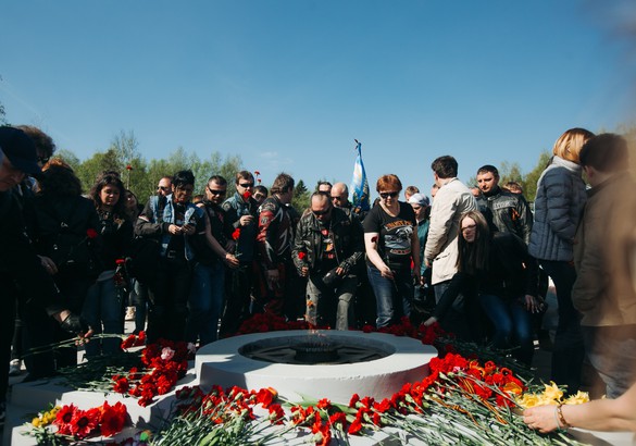 В День Победы прошел мото- и автопробег по «Дороге Жизни»