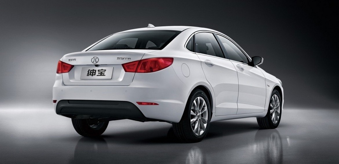 К нам «едет» китайский седан Senova на платформе Saab