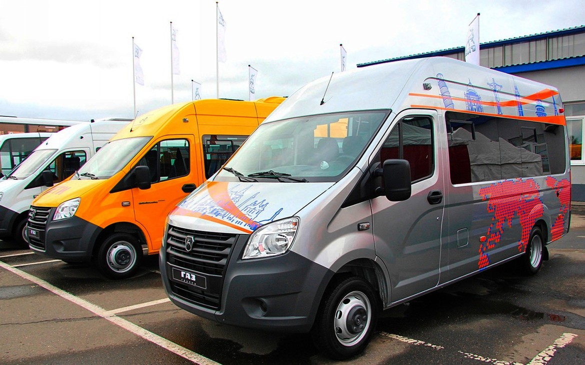 «Группа ГАЗ» представила новые микроавтобусы