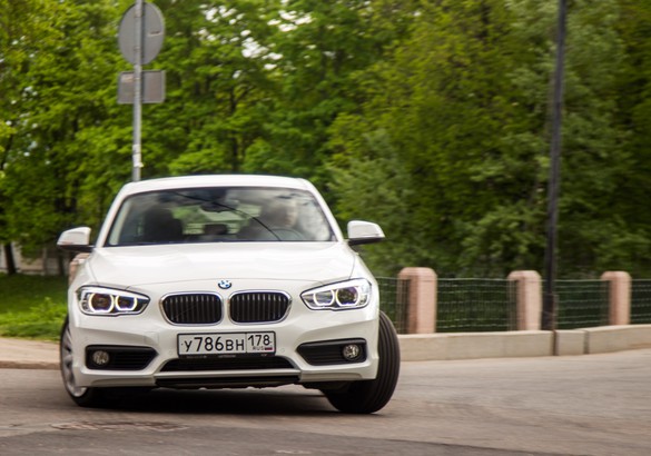 Тест-драйв Mini Clubman S и BMW 118i: не жалейте денег