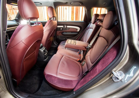 Тест-драйв Mini Clubman S и BMW 118i: не жалейте денег