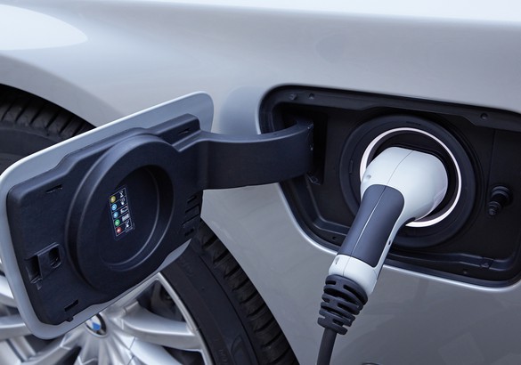 Модели BMW iPerformance получили российский ценник