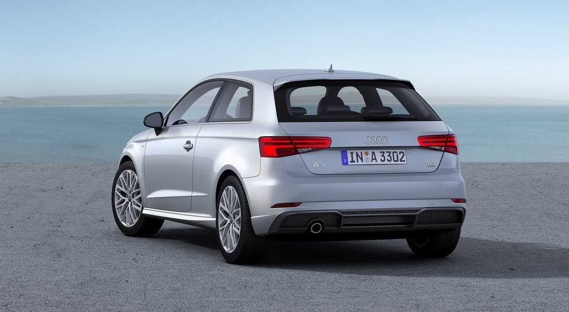 Новый Audi A3 появится в России летом