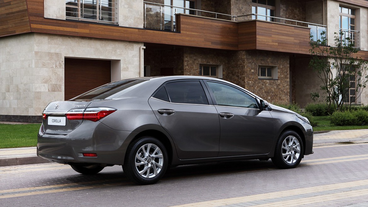 Toyota представила обновленную Corolla для России