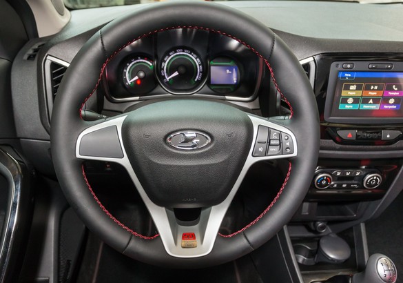 АвтоВАЗ представил спецверсии Vesta и XRAY