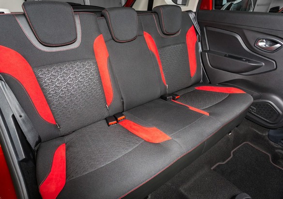 АвтоВАЗ представил спецверсии Vesta и XRAY